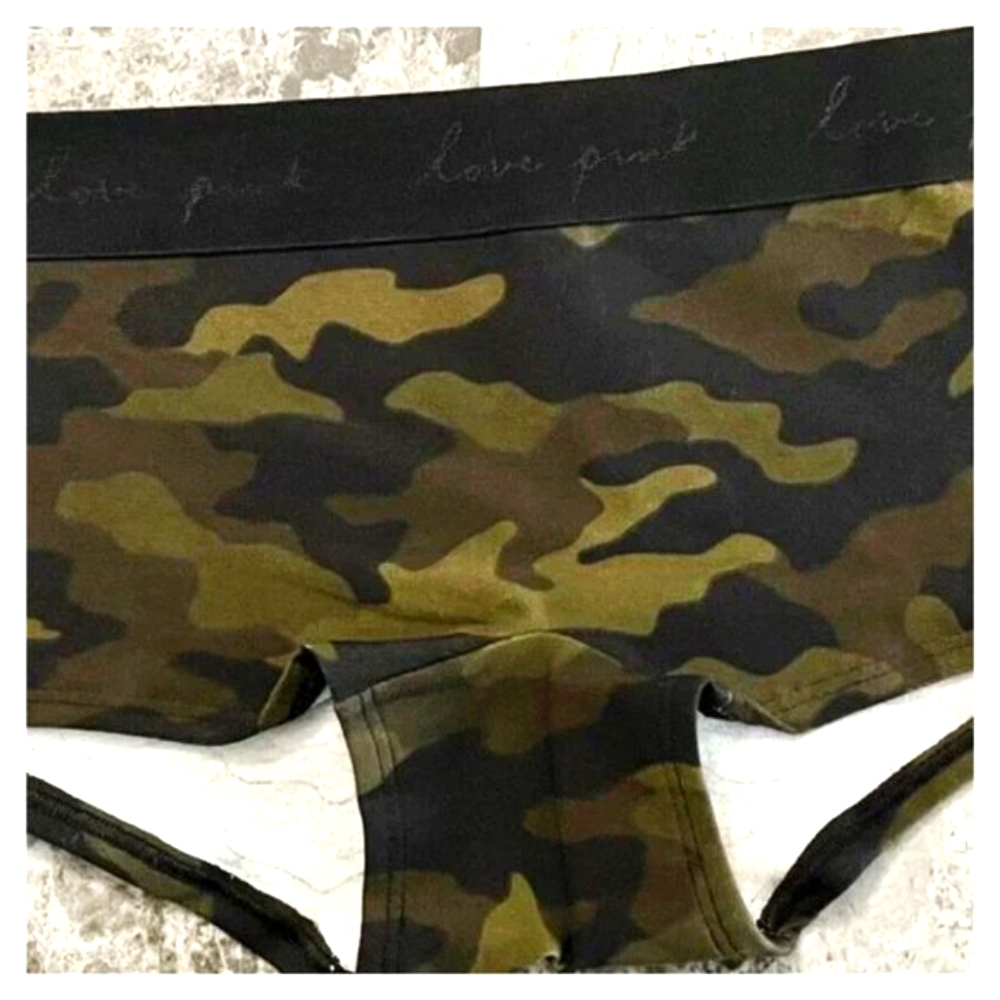 VICTORIA'S SECRET - LOVE PINK CAMOUFLAGE PANTIES